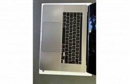 2021 -es forgalomba kerülésű Macbook Pro Retina 16