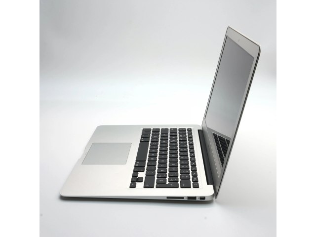 !! 1 ÉV GARANCIA !! Apple MacBook Air 13″ 2017 i5 128 GB 8 GB RAM Silver EU Bill