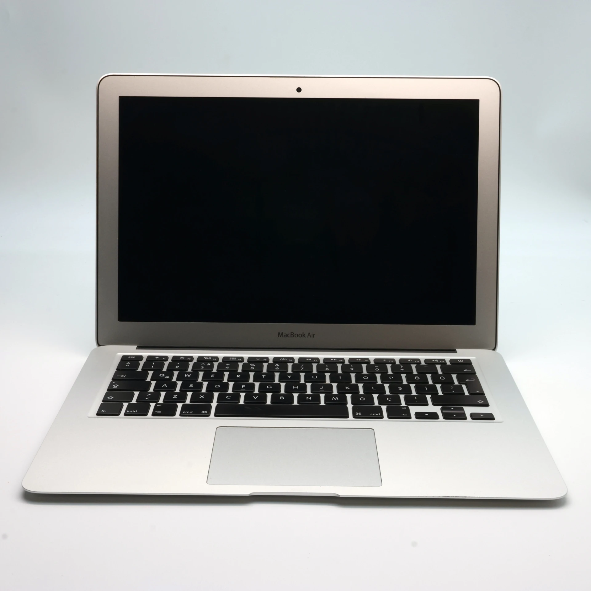 !! 1 ÉV GARANCIA !! Apple MacBook Air 13″ 2017 i5 128 GB 8 GB RAM Silver EU Bill