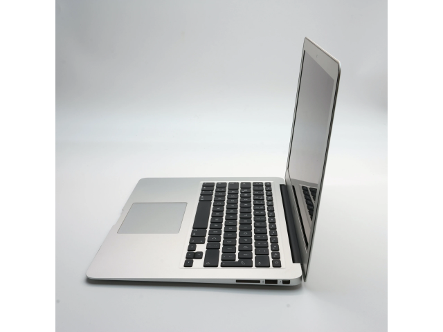 !! 1 ÉV GARANCIA !! Apple MacBook Air 13″ 2017 i5 128 GB 8 GB RAM Silver EU Bill