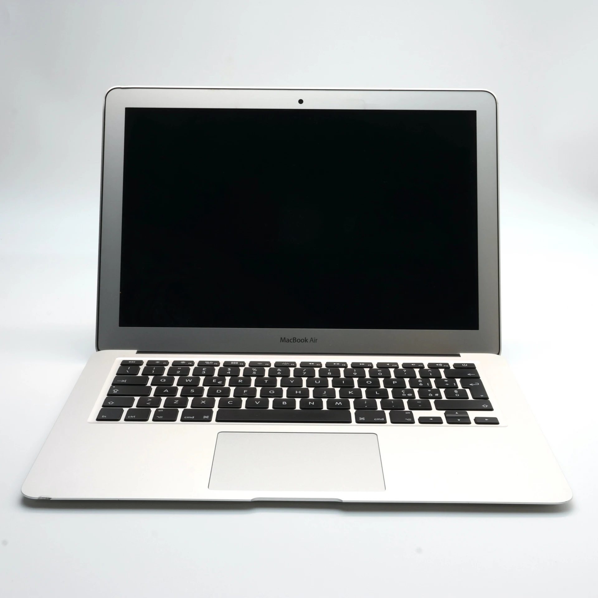 !! 1 ÉV GARANCIA !! Apple MacBook Air 13″ 2017 i5 128 GB 8 GB RAM Silver EU Bill