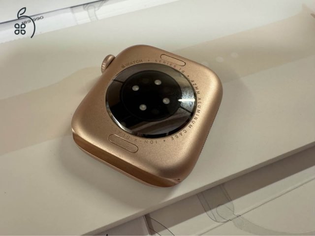 Apple Watch Series 10, 42mm, Rose Gold Aluminium case with light blush sport band S/M, Icenter!