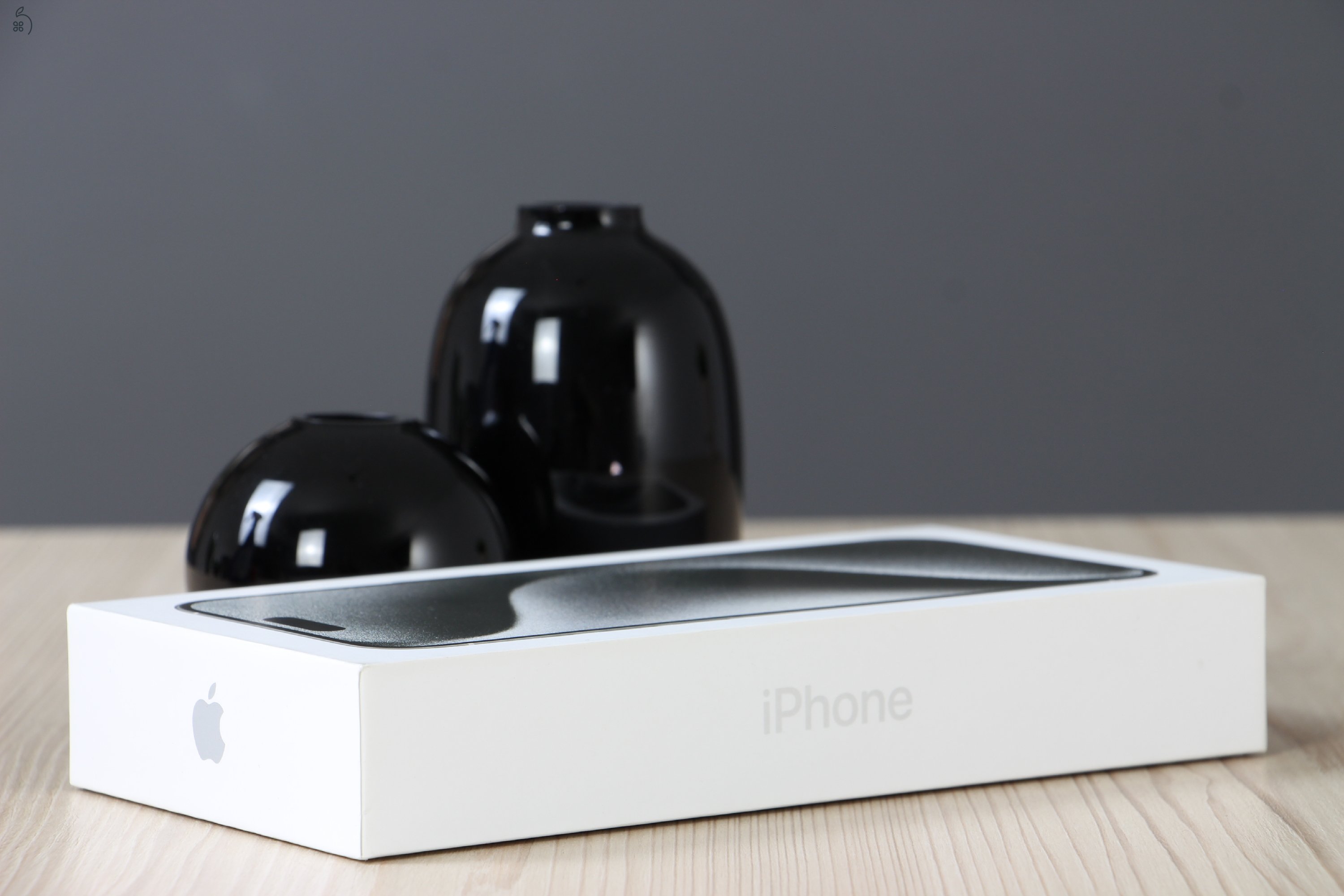 Új Apple iPhone 15 Pro Max 1TB fehér US-6932