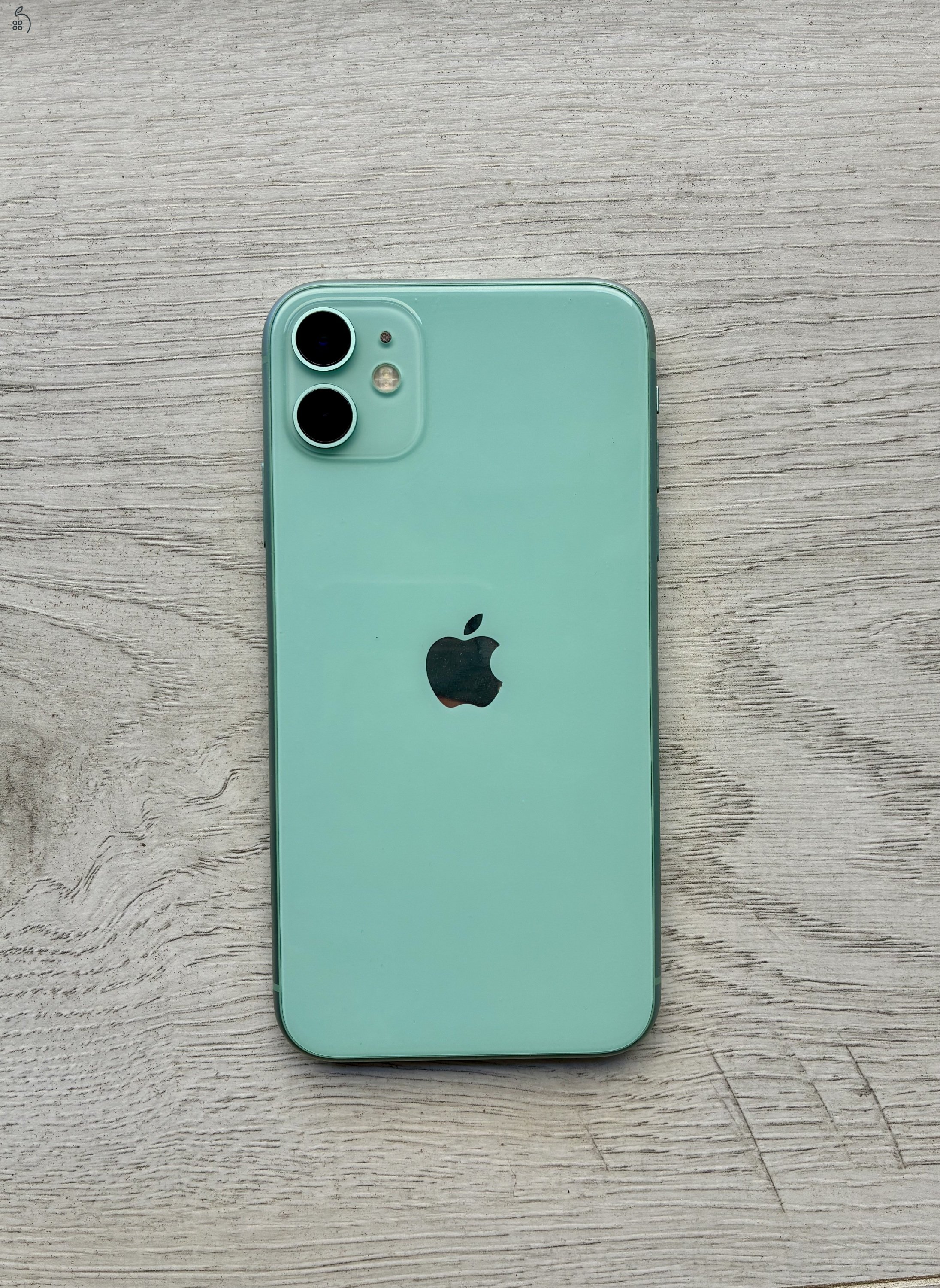 Iphone 11 256 GB (használt, jó állapotú)