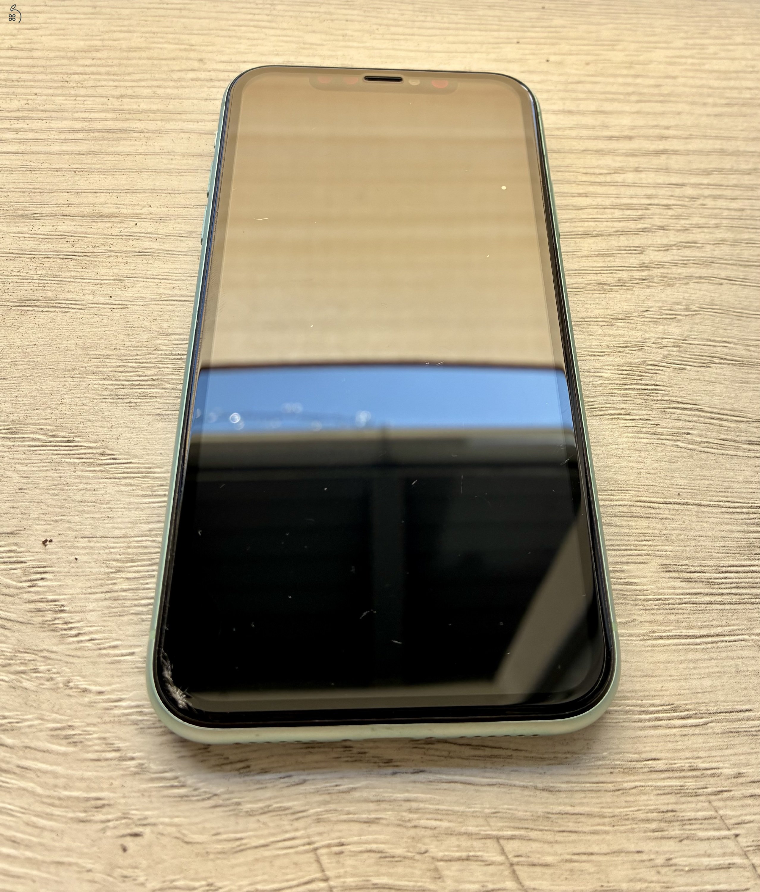 Iphone 11 256 GB (használt, jó állapotú)