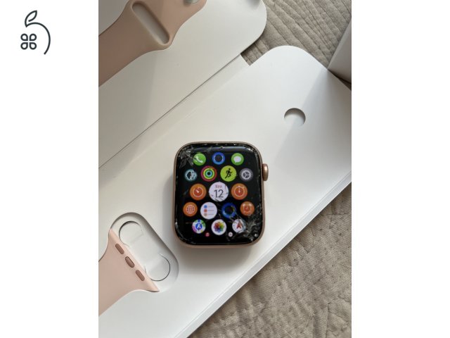 Apple Watch Series 5 – 44 mm  | TÖRÖTT KIJELZŐVEL