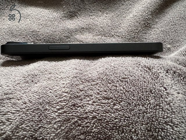Hibátlan iPhone 14 Midnight 256GB 