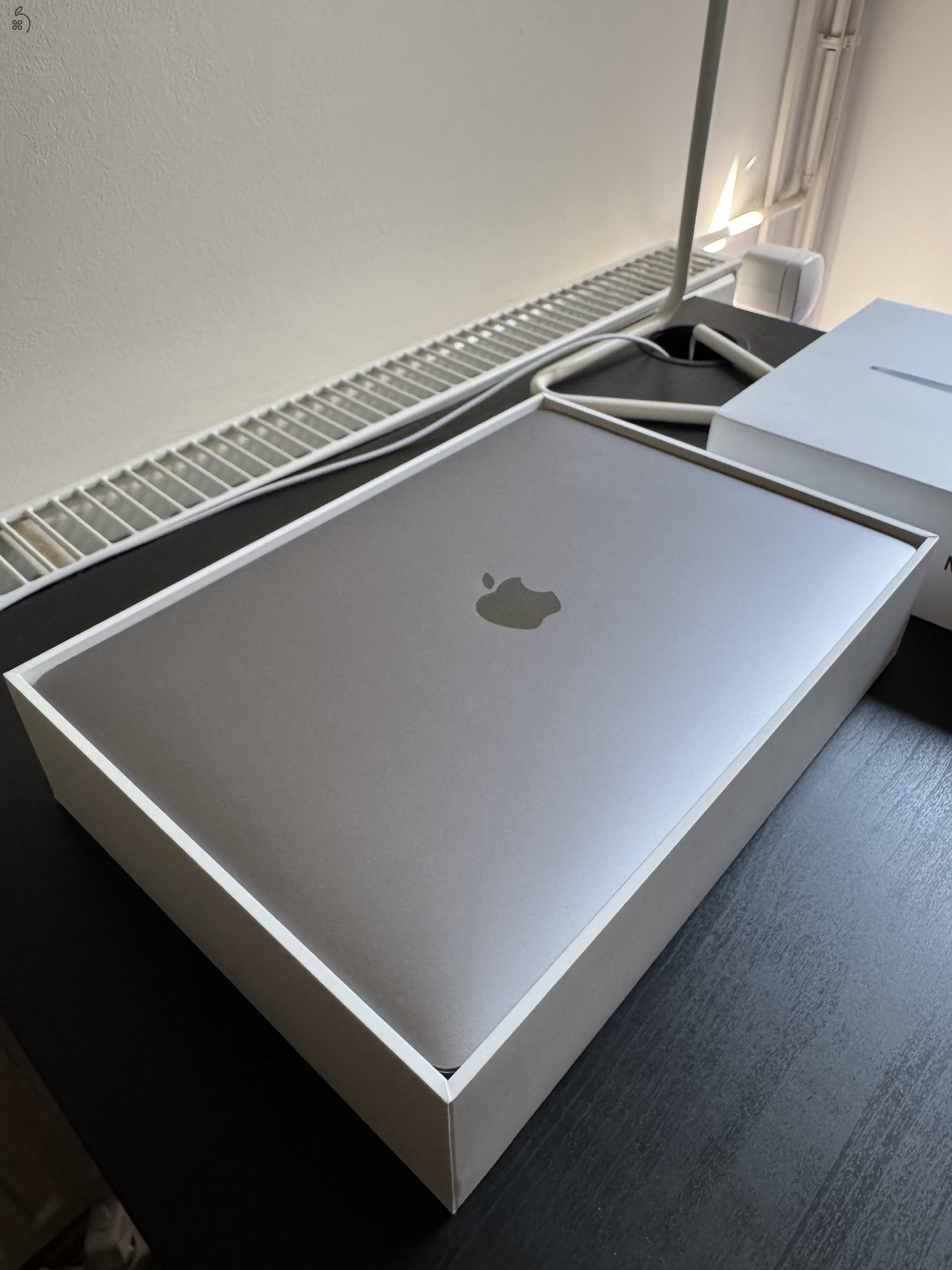 MacBook Air 2020 13” i3 256 GB SSD 8 GB RAM Space Gray
