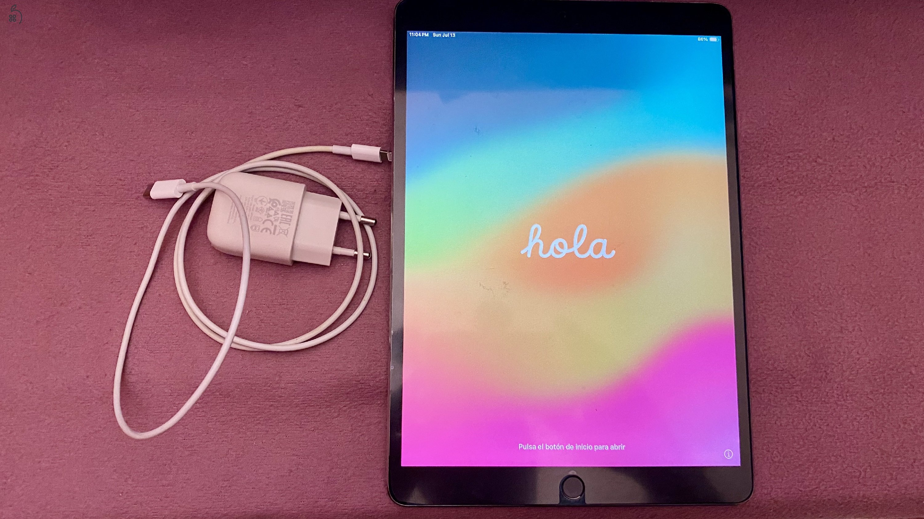 iPad Pro 10.5 Wi-Fi + Cellular 256Gb, szürke + fólia + USB3-as töltő/kábel