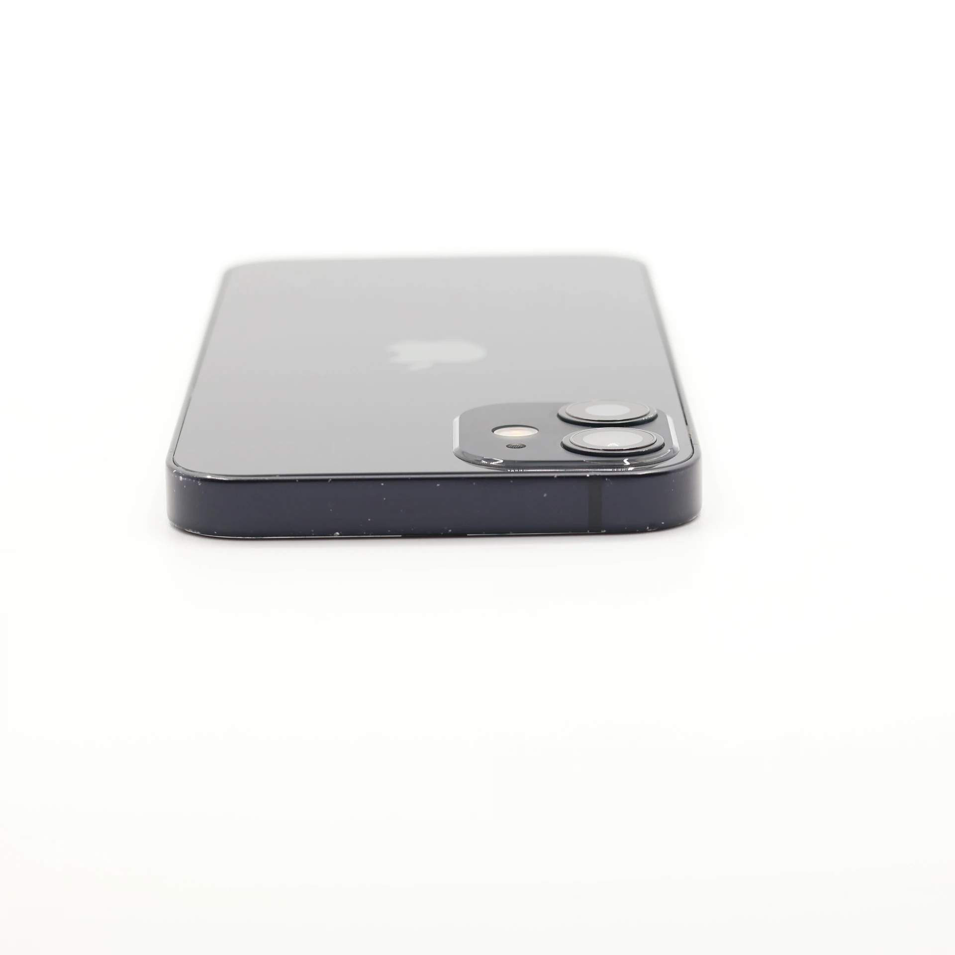 + Ajándékkal és 1 év garanciával! Felújított iPhone 13 128 GB Midnight
