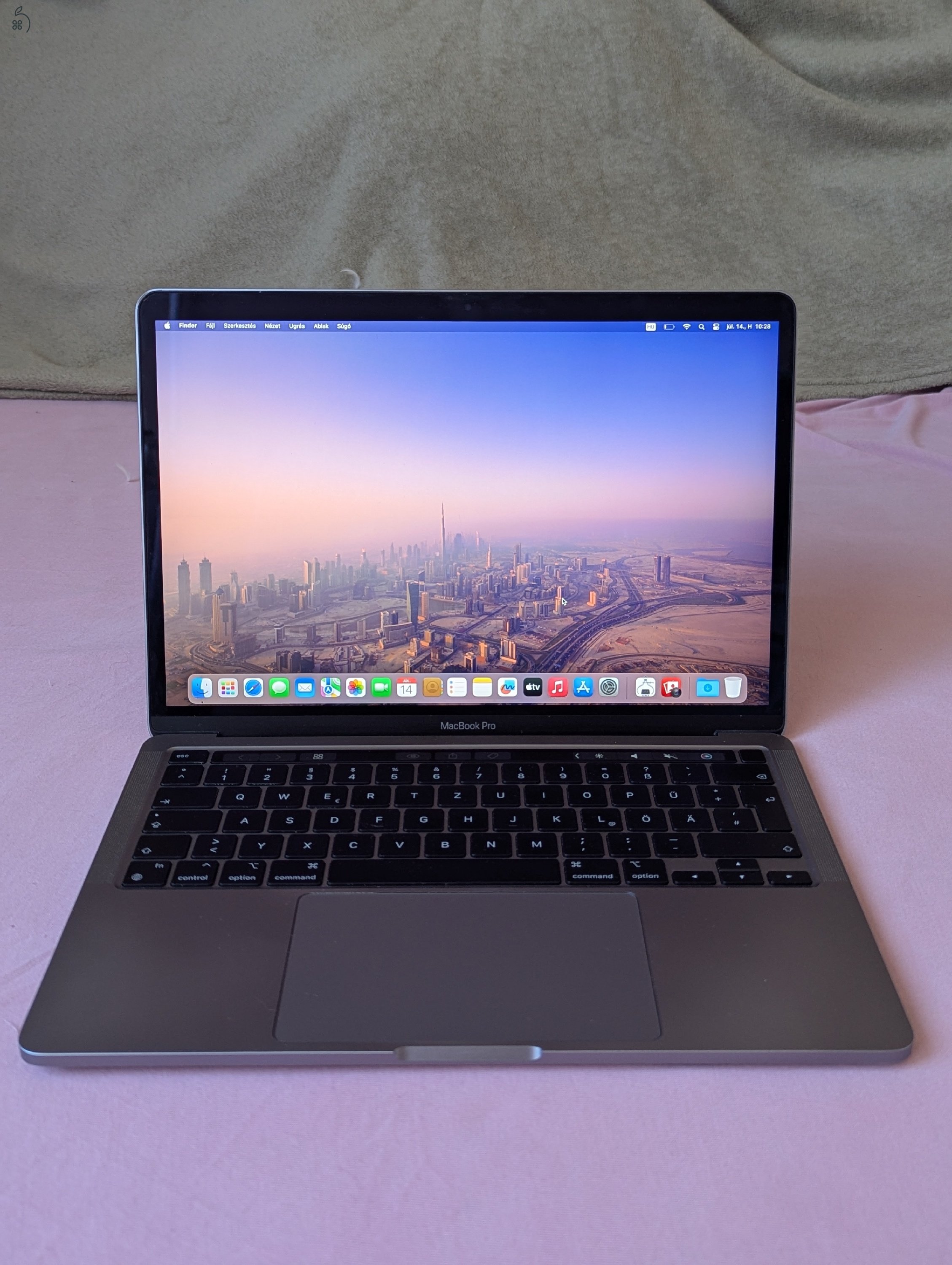 MacBook Pro M1 megkímélt állapot