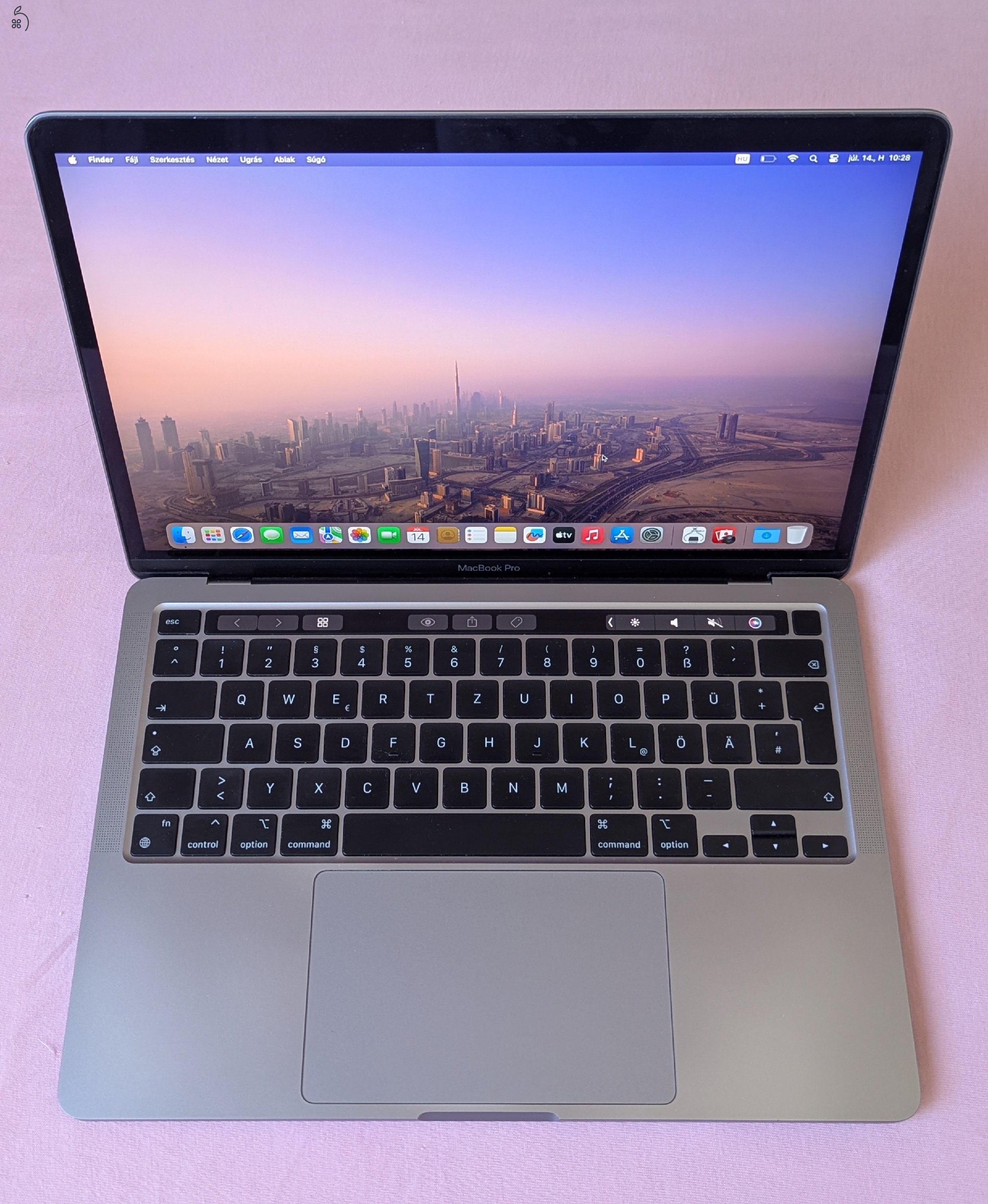 MacBook Pro M1 megkímélt állapot