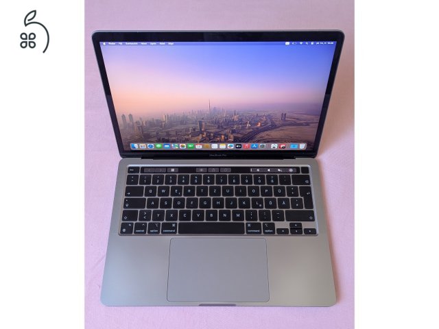 MacBook Pro M1 megkímélt állapot