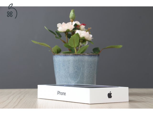Új Apple iPhone 16 Pro Max 256GB asztrofekete US-6943