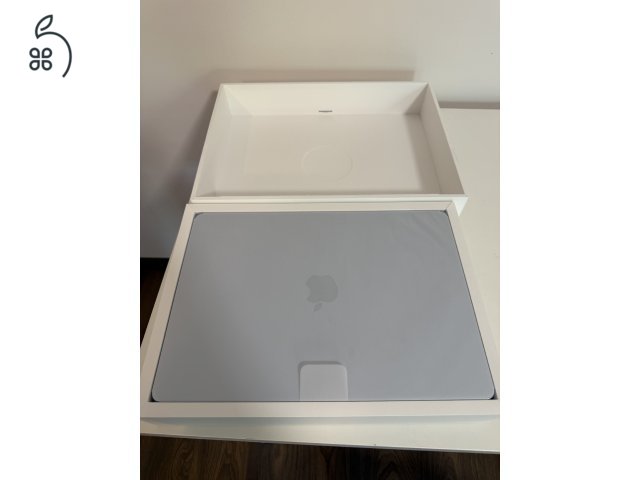 Apple Macbook Air, 15” - M4 chip, 16gb memoria, 256GB 
