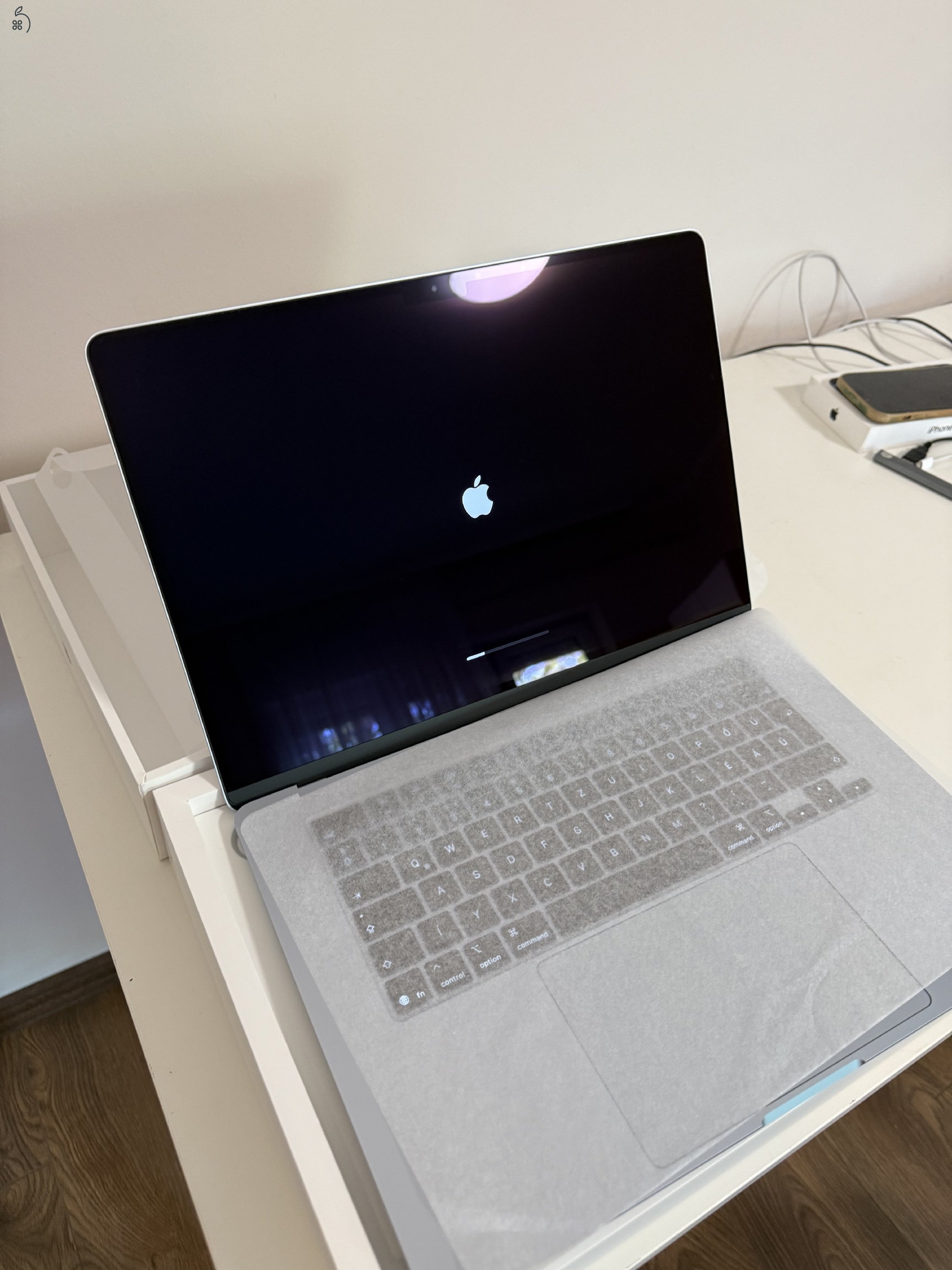 Apple Macbook Air, 15” - M4 chip, 16gb memoria, 256GB 