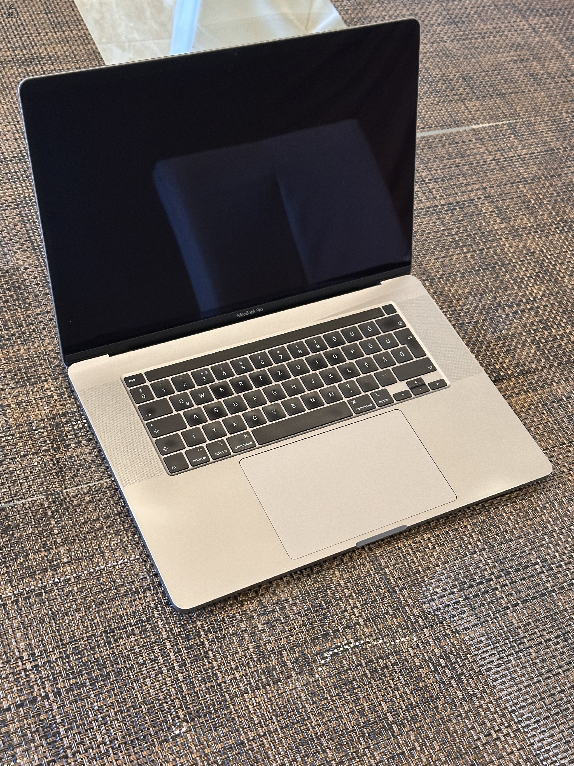 Apple Macbook Pro 16