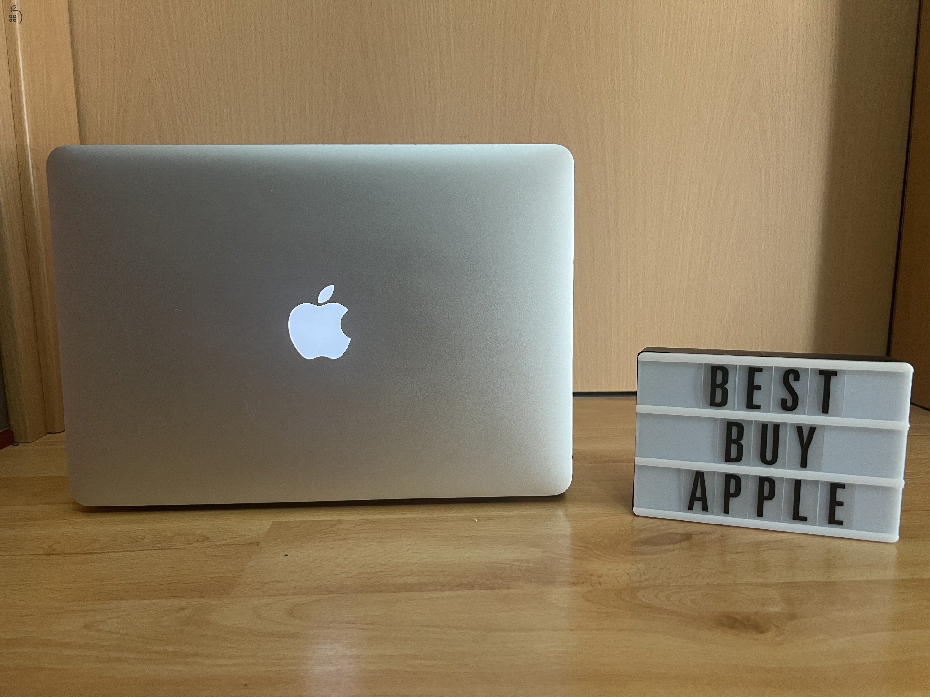 2017 MacBook Air 13 / i5 / 8GB / 256GB SSD / Magyar / 85% Aksi / Eladó ! ! !