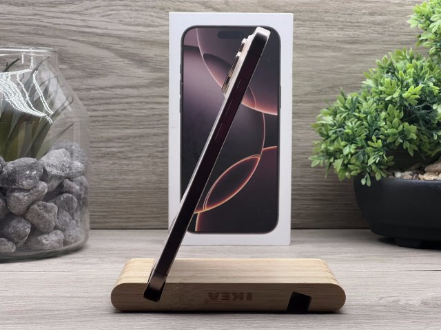 Hibátlan iPhone 16 Pro Max Desert Titanium 256GB 2 ÉV Garanciával Számlával Aksi 100%