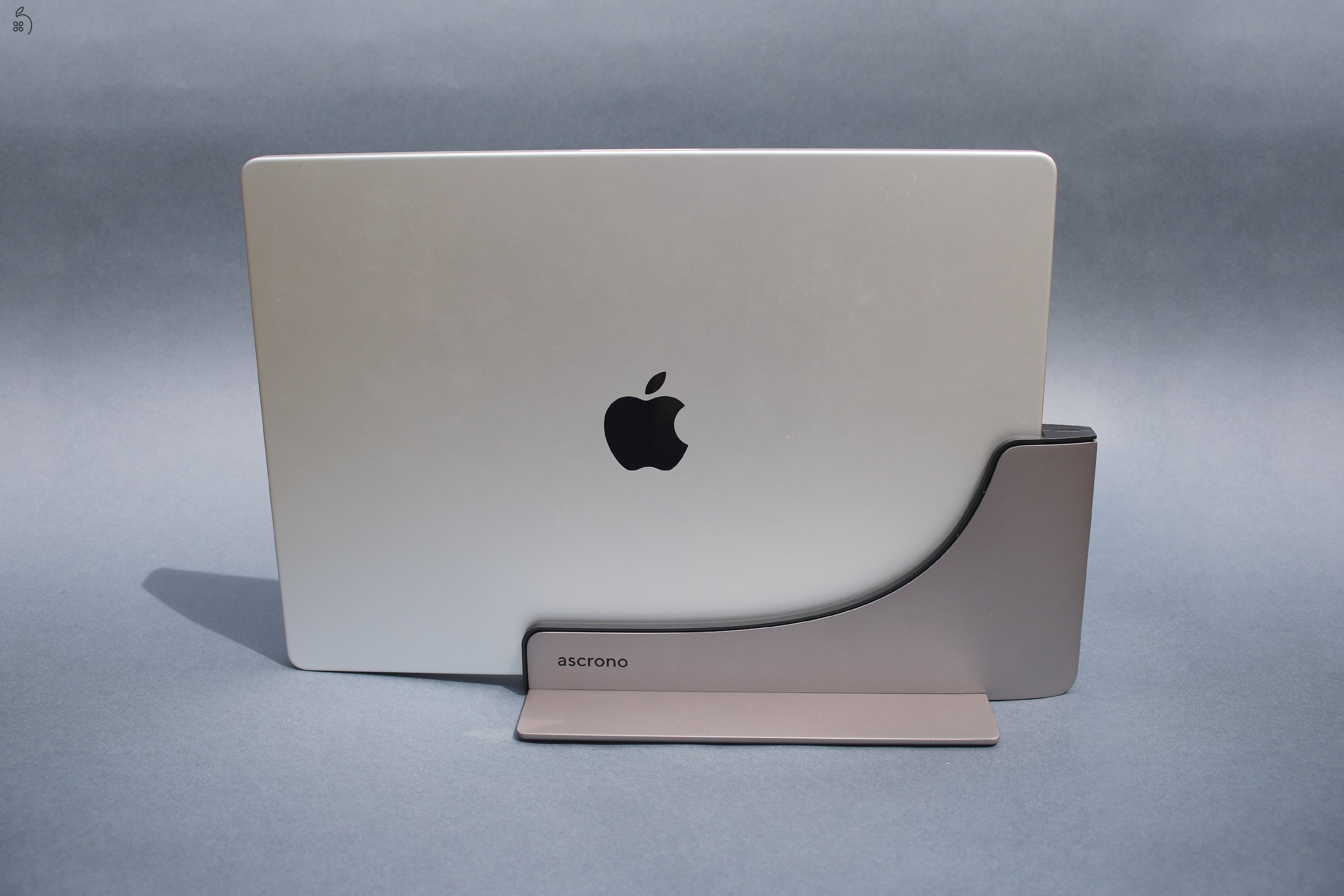 MacBook Pro 16 Ascrono Docking Station