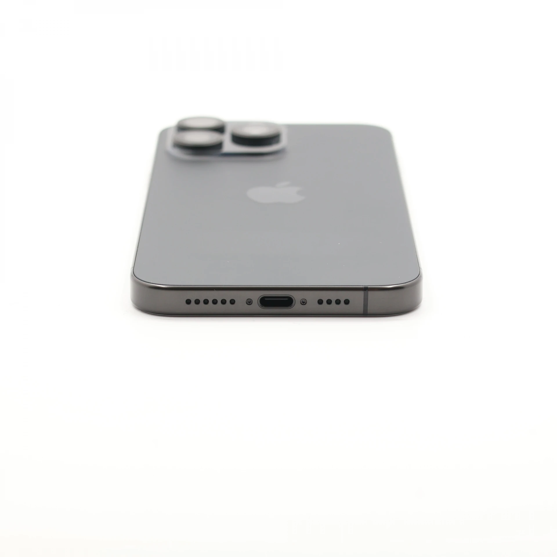 + Ajándékkal és 1 év garanciával! Felújított iPhone 15 Pro Max 256 GB Black Titanium