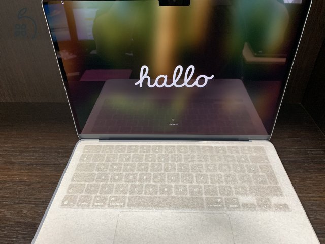 Apple MacBook Air M4 |A3240|