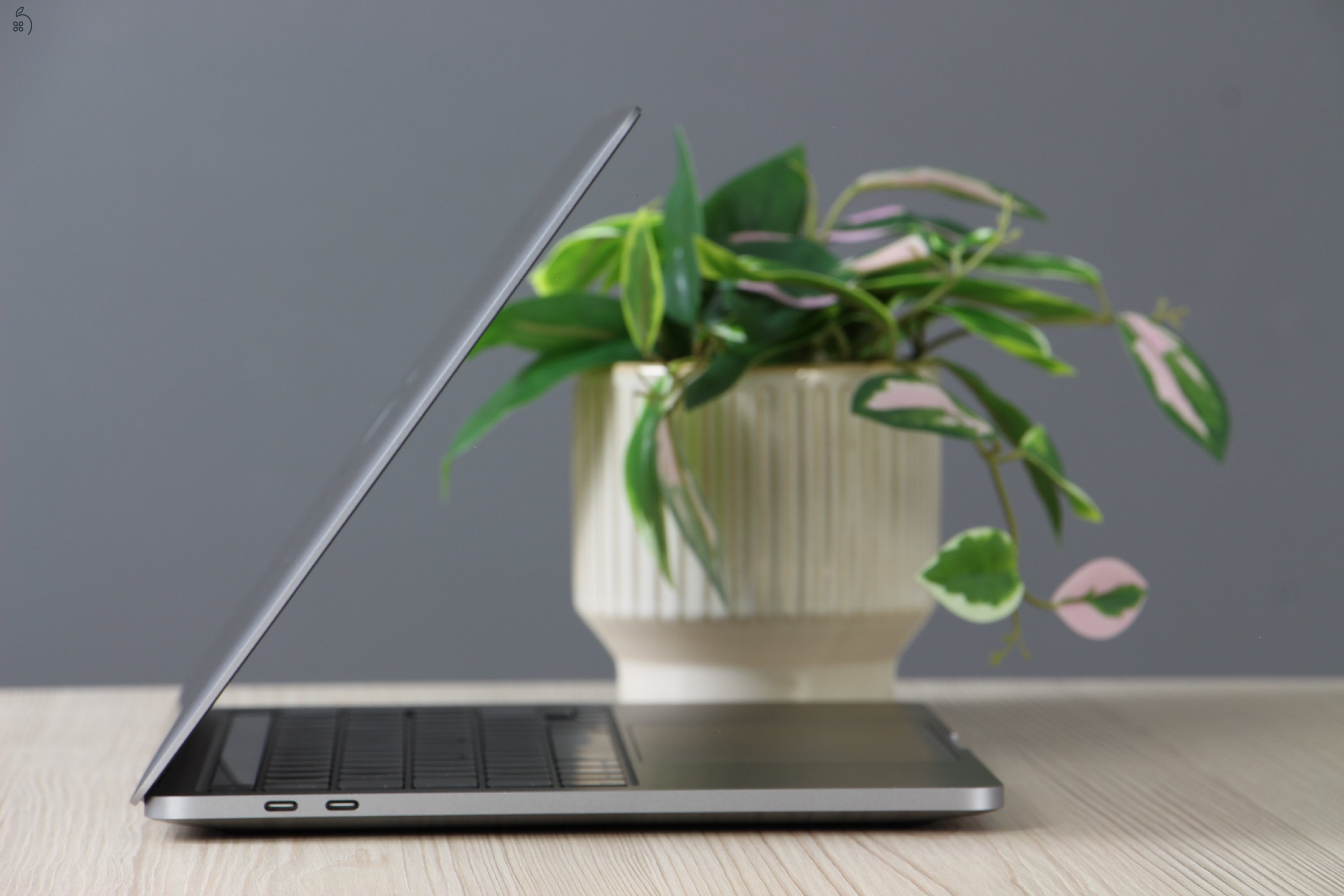 Apple MacBook Pro 14
