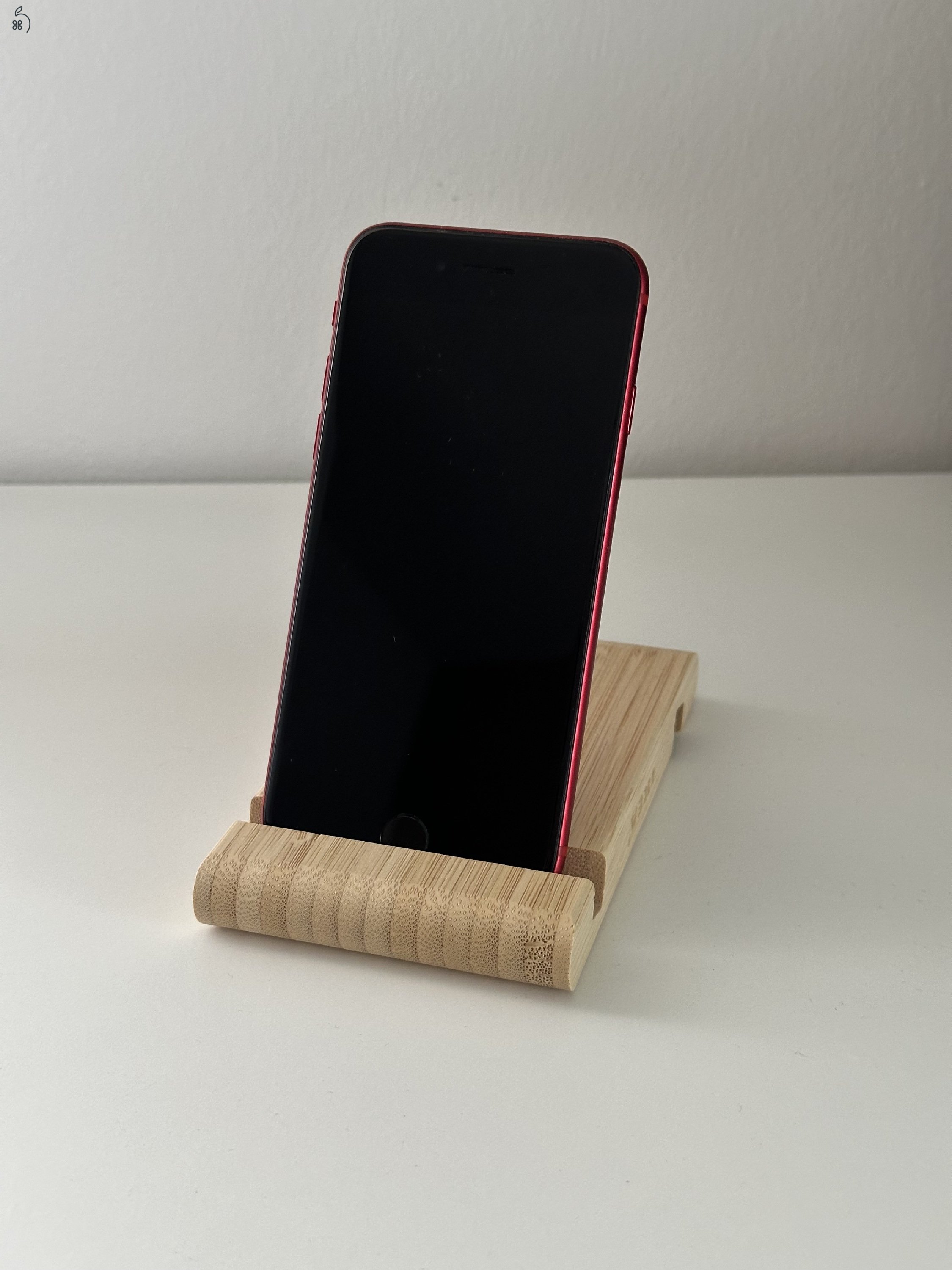 iPhone 2020 SE Product RED