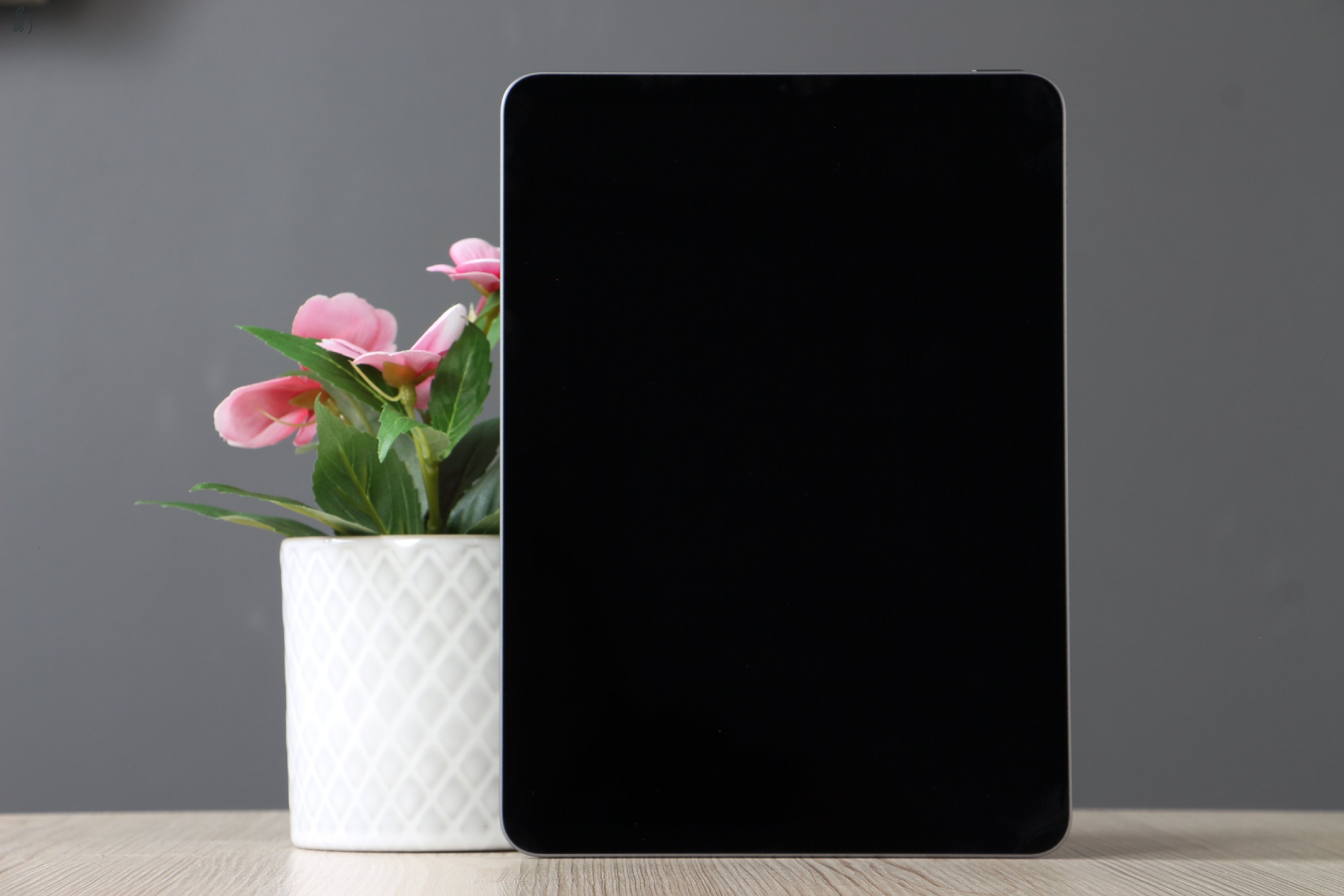 US-006938 iPad Air 5 256GB Wifi asztroszürke