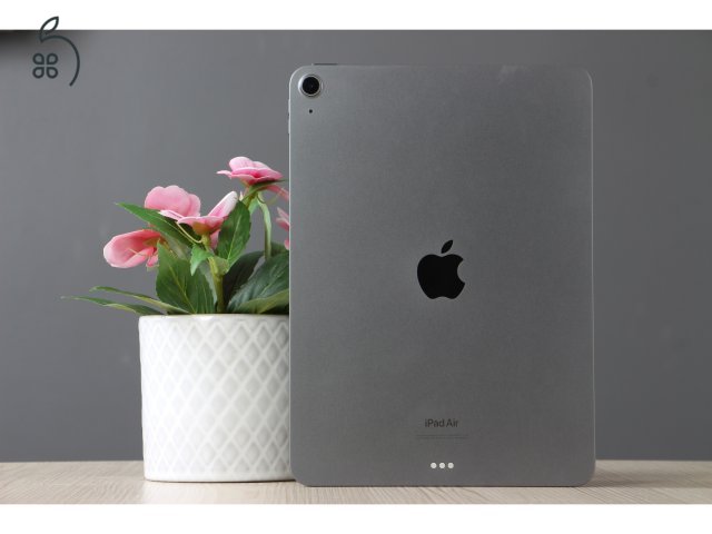 US-006938 iPad Air 5 256GB Wifi asztroszürke