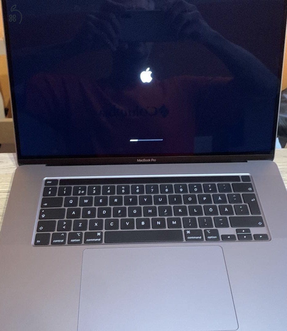 Apple MacBook Pro 16” Retina Touch Bar – 2019/2020 – Újszerű állapotban