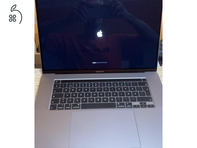 Apple MacBook Pro 16” Retina Touch Bar – 2019/2020 – Újszerű állapotban
