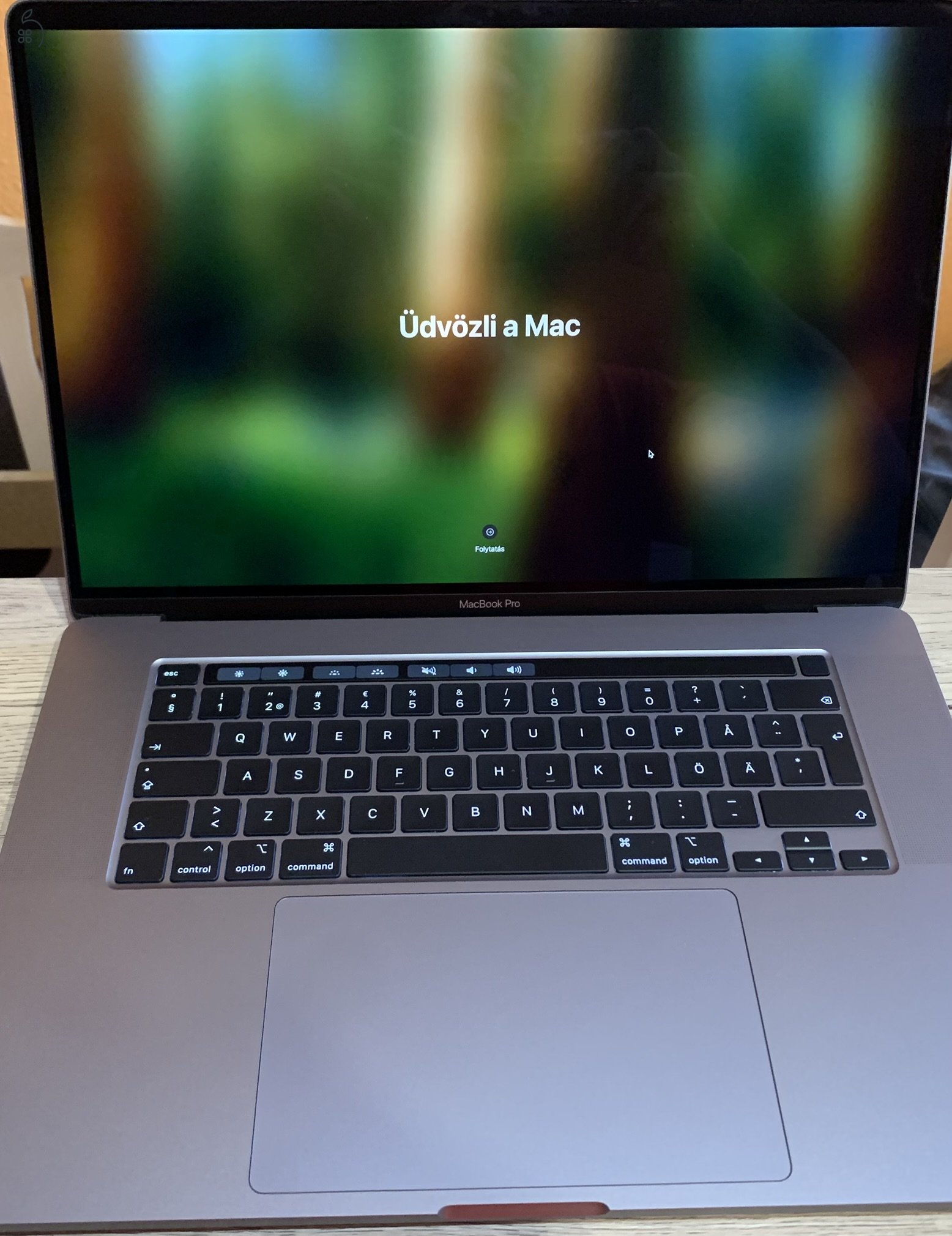 Apple MacBook Pro 16” Retina Touch Bar – 2019/2020 – Újszerű állapotban
