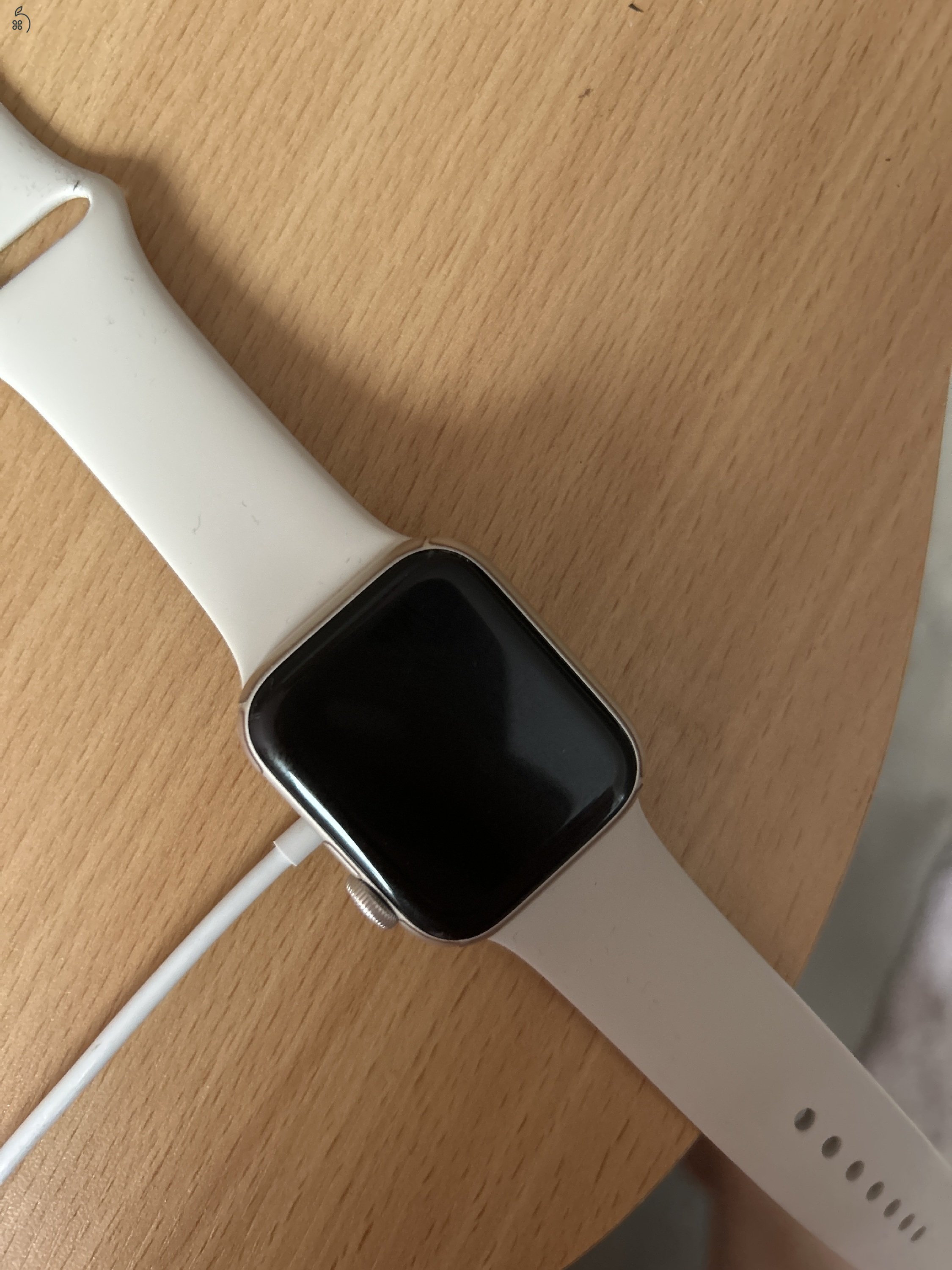 Eladó használt Apple Watch
