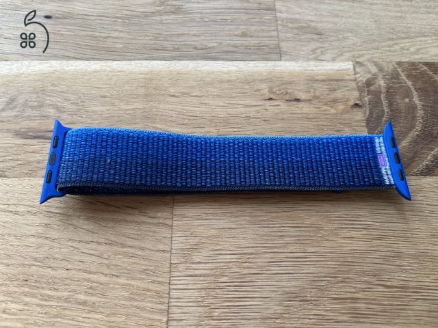 Apple Watch 45mm Nike sportpánt Game Royal/éjszakai tengerészkék színben