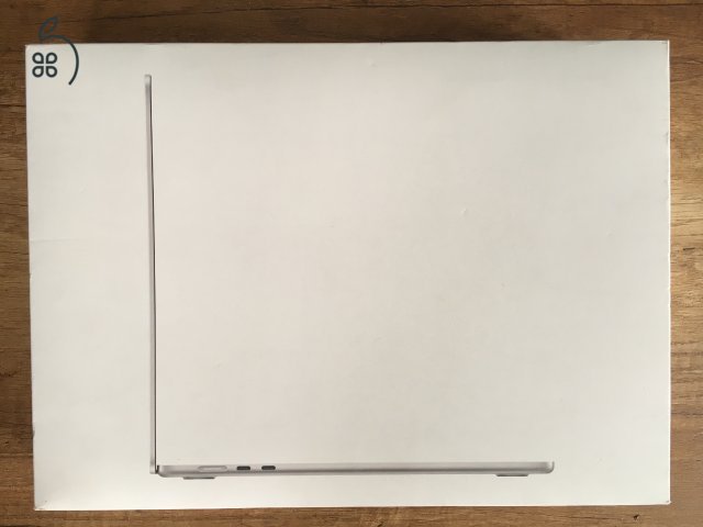 Apple MacBook Air 15,3” 