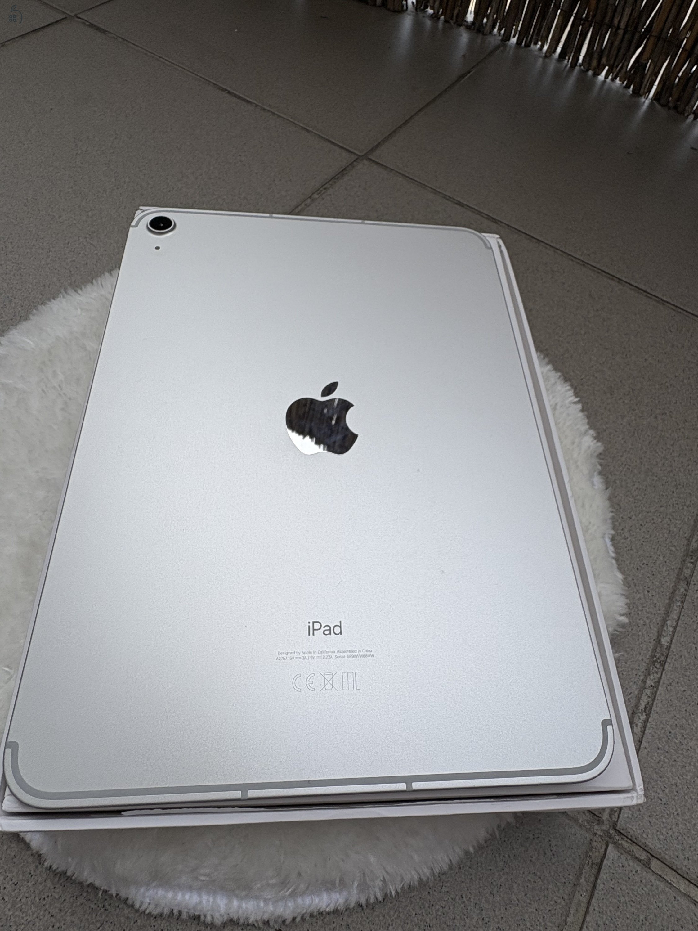 iPad 10th generation WI-FI + Cellular, 64 GB, Silver