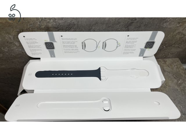 Apple Watch Series 6 (GPS + Cellular)