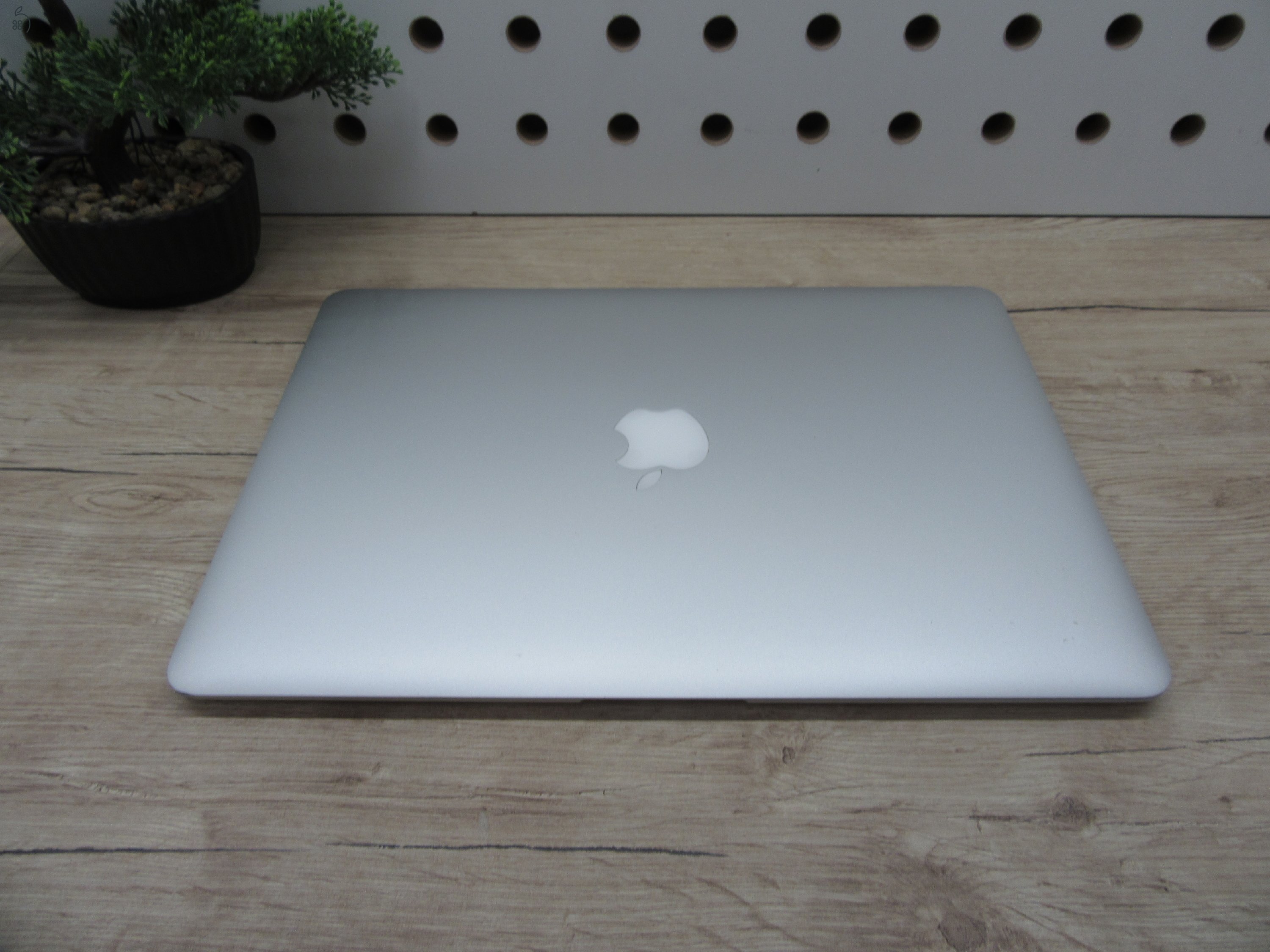 Apple Macbook Air 13 - 2015 Early - Használt, szép állapot
