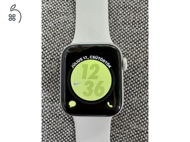 Apple Watch Series / 40mm okosóra