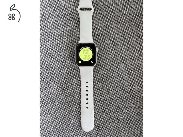 Apple Watch Series / 40mm okosóra