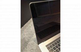 MacBook Pro 2017 15