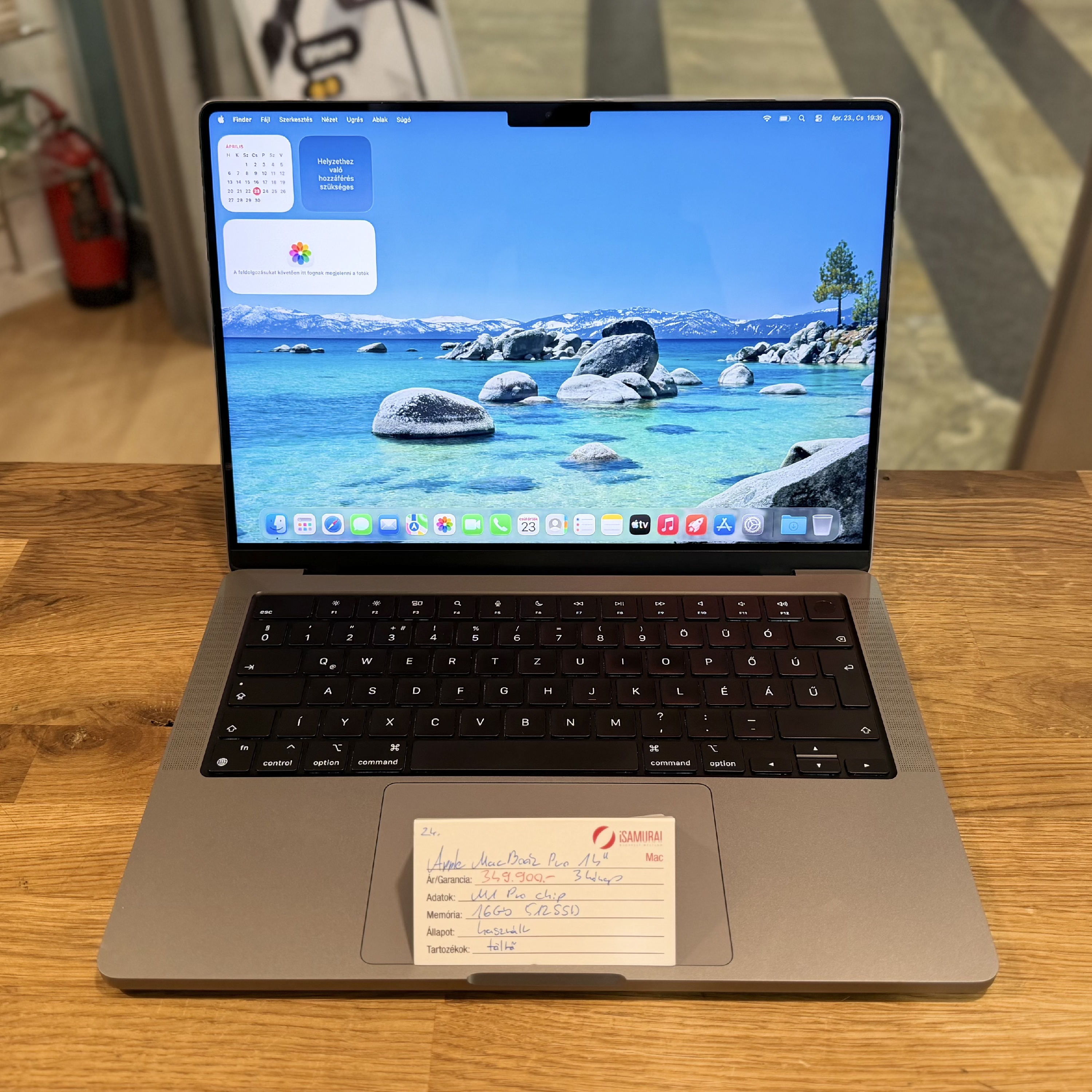 22. Apple MacBook Pro 14