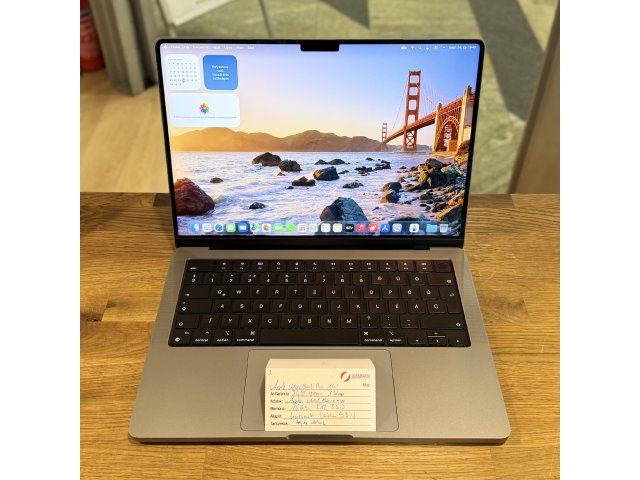.Apple MacBook Pro 14