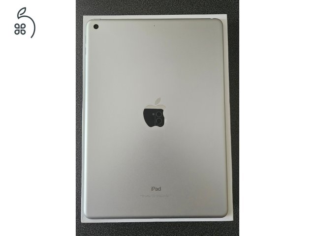 iPad 5th 32GB Wi-Fi A1822 logi slim folio billentyűzetes tokkal
