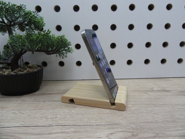 Apple iPhone 16 Pro - Natural Titanium - Használt, megkímélt