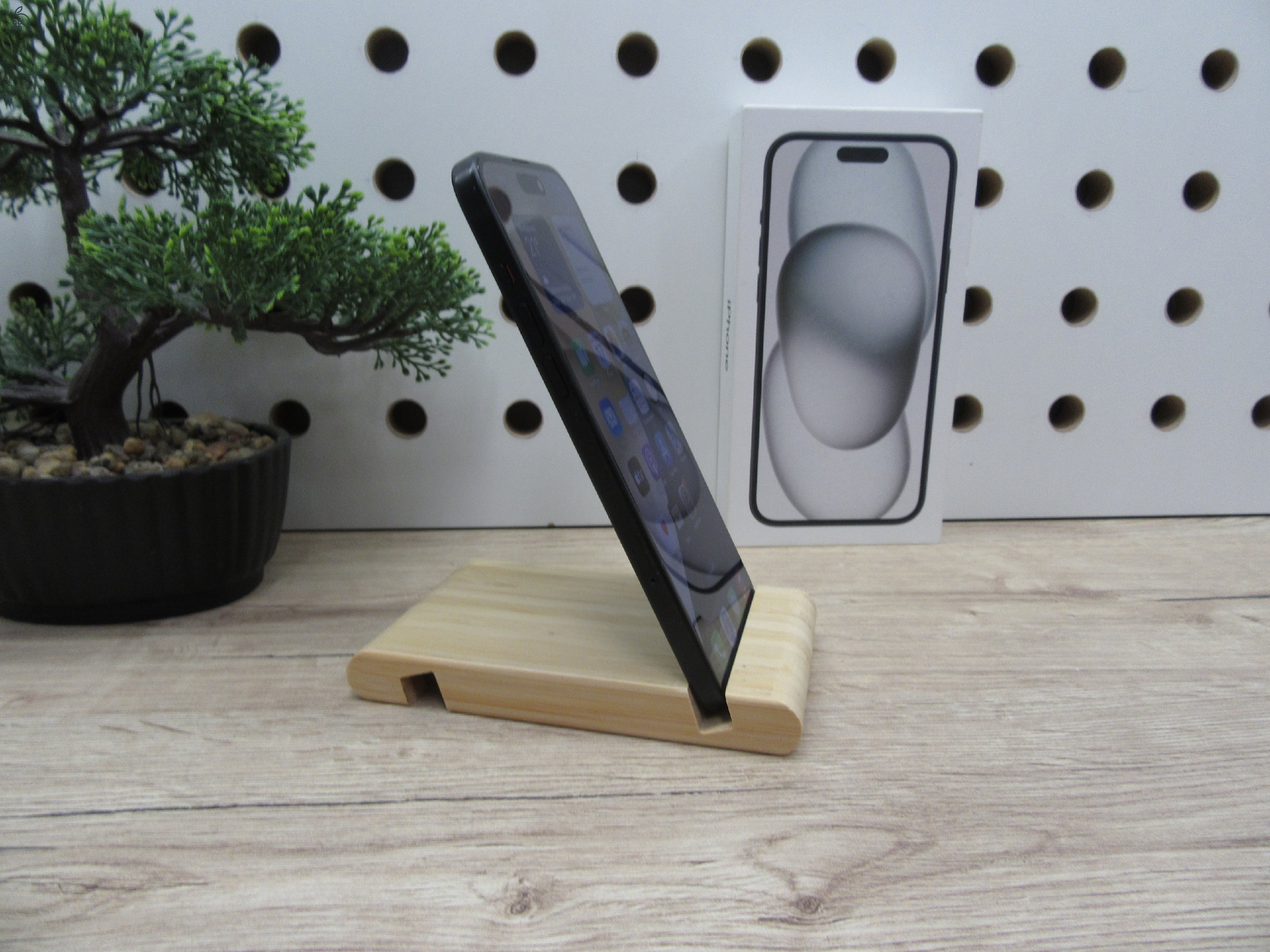 Apple iPhone 15 Plus - Black - Használt, karcmentes