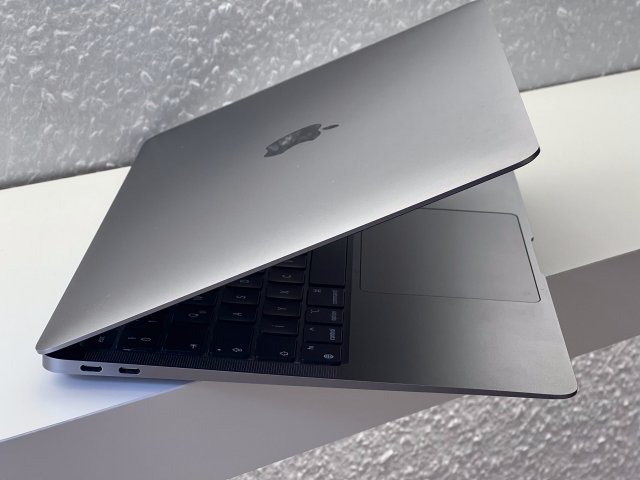 MacBook Air 2020 13 M1 256GB 2 ÉV Garanciával Számlával