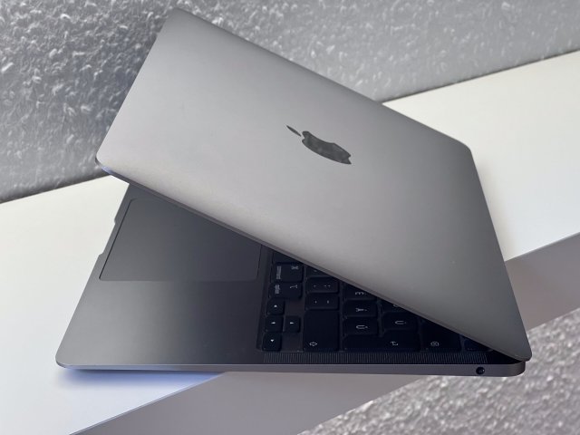 MacBook Air 2020 13 M1 256GB 2 ÉV Garanciával Számlával