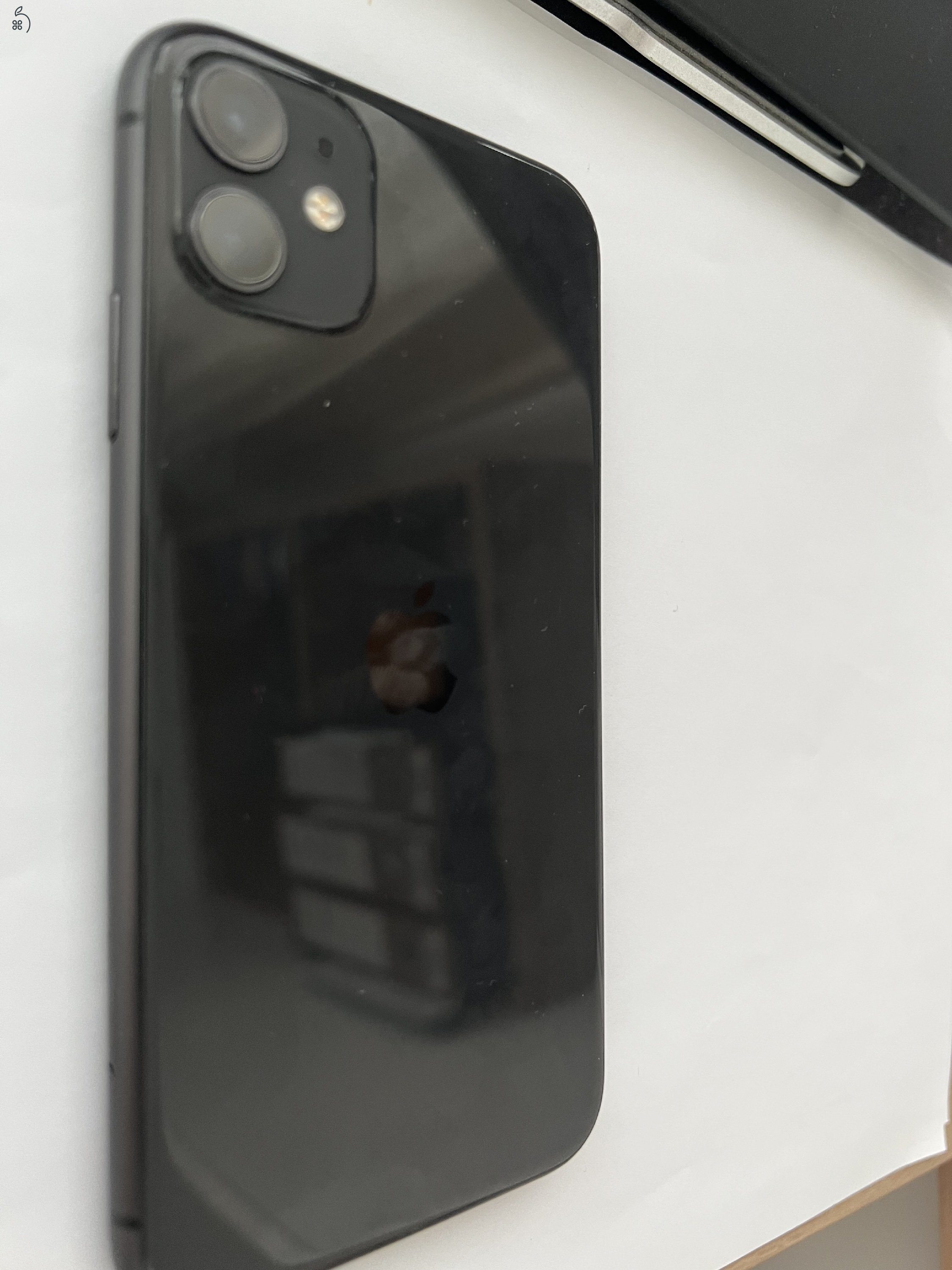 Szép, tökéletes iPhone 11 Jó áron eladó
